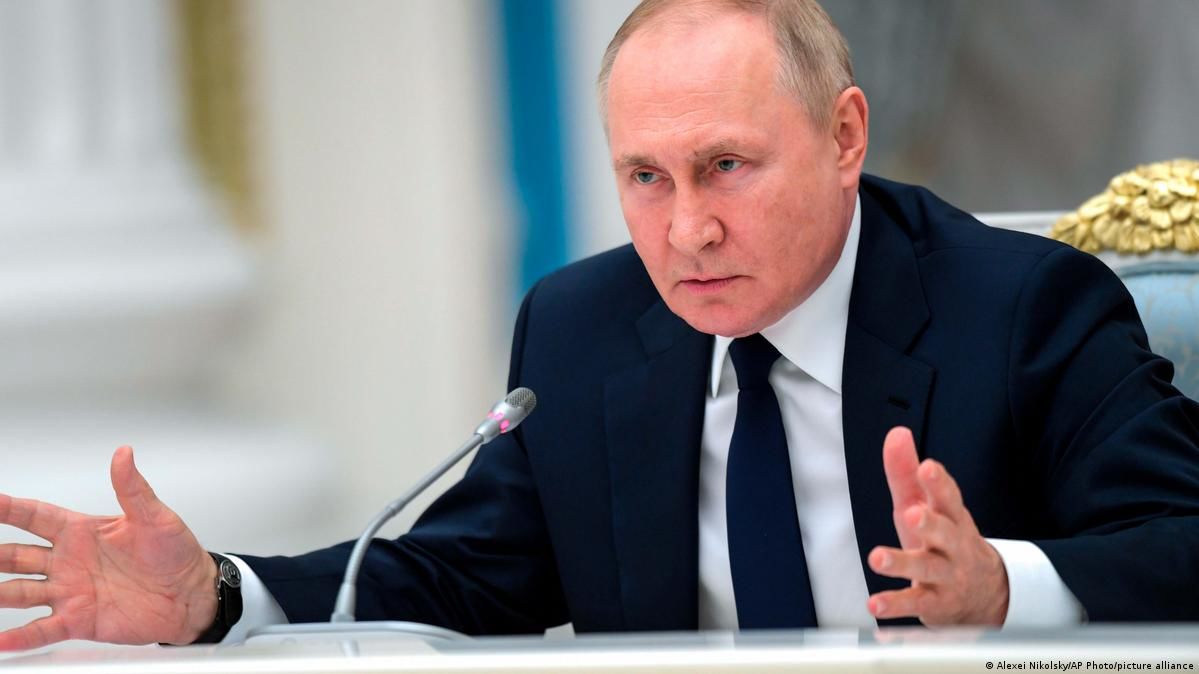 Путин не пустил внука в опасную Евпаторию и отправил в Грозный ...
